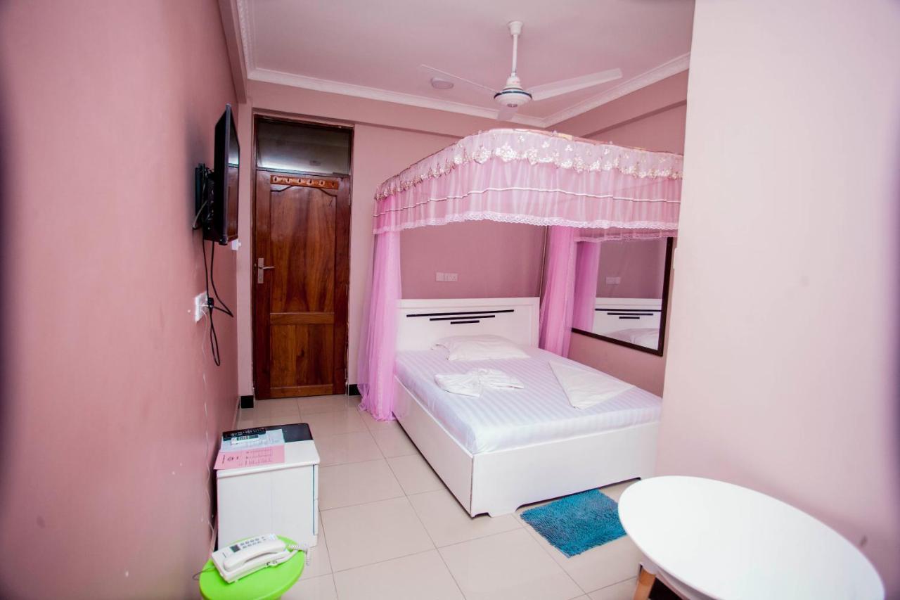 B10 Airport Lodge Darüsselam Dış mekan fotoğraf