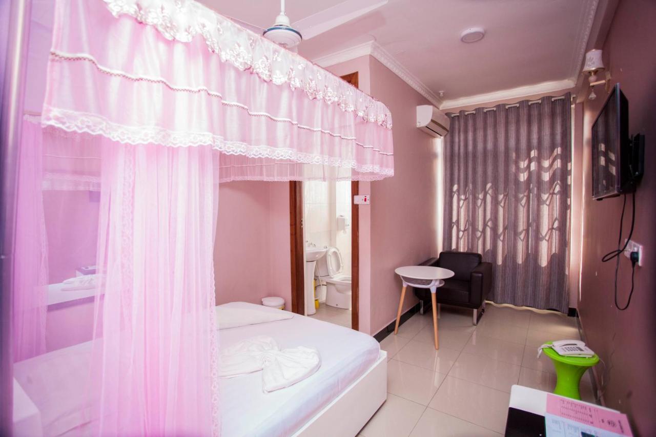 B10 Airport Lodge Darüsselam Dış mekan fotoğraf