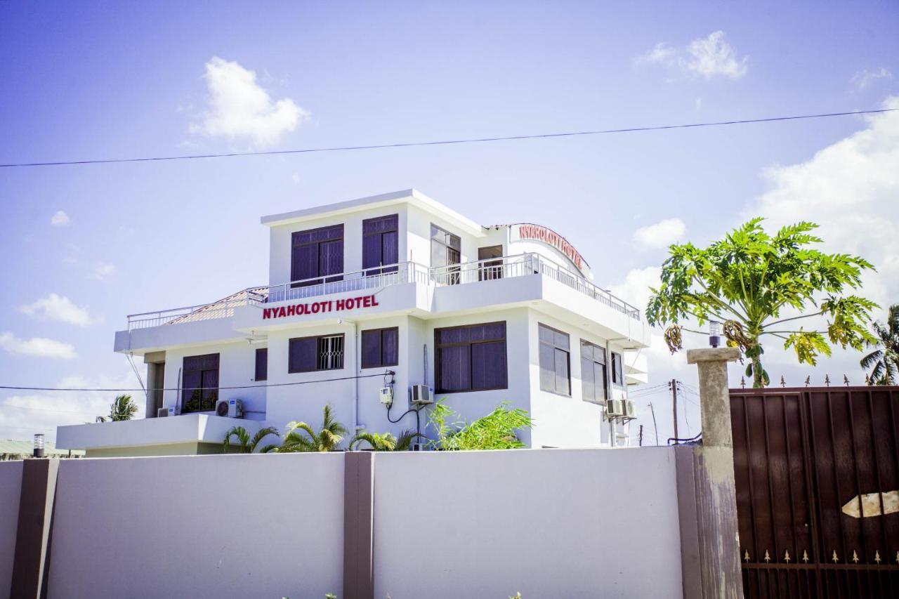 B10 Airport Lodge Darüsselam Dış mekan fotoğraf