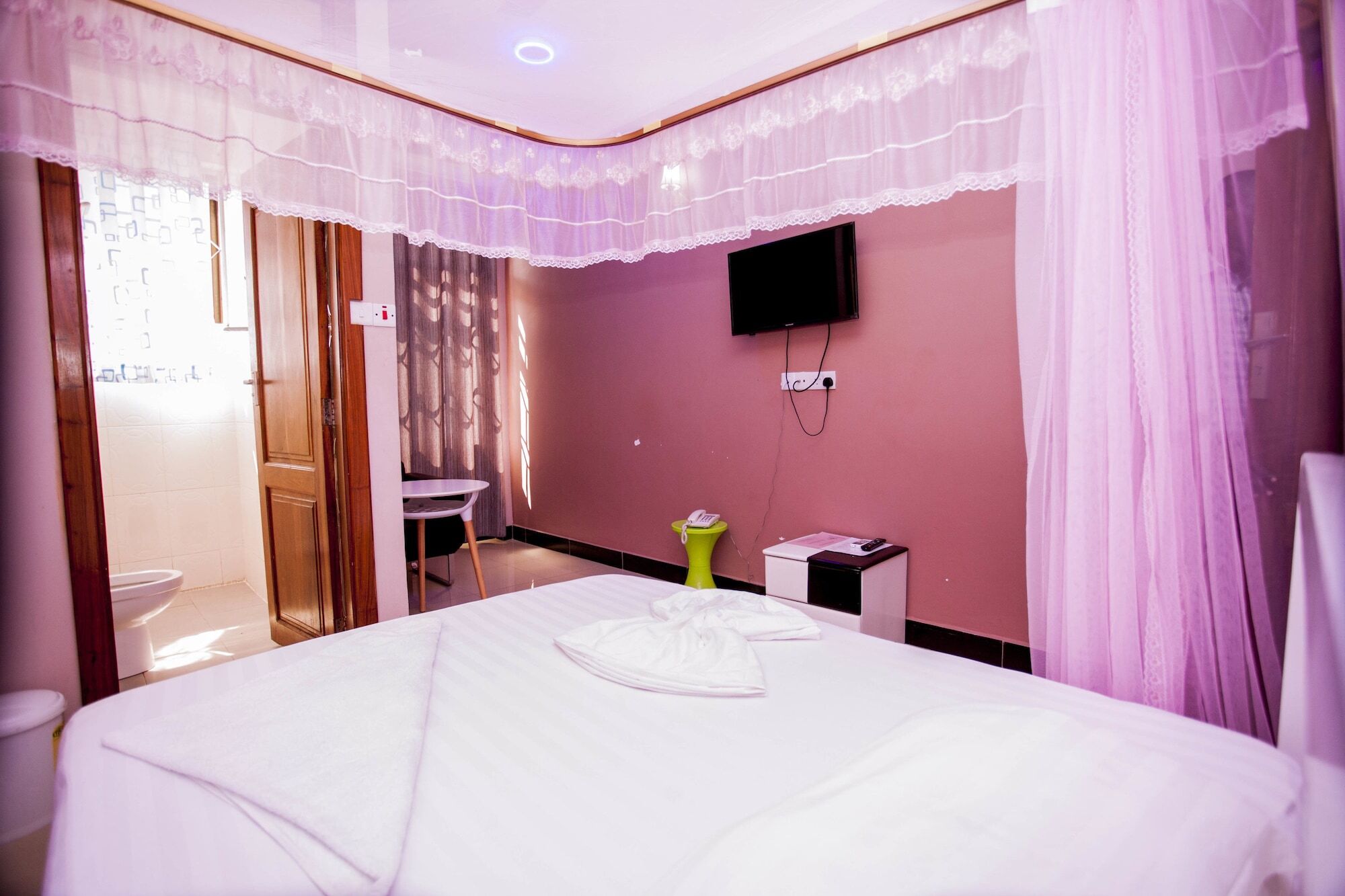 B10 Airport Lodge Darüsselam Dış mekan fotoğraf