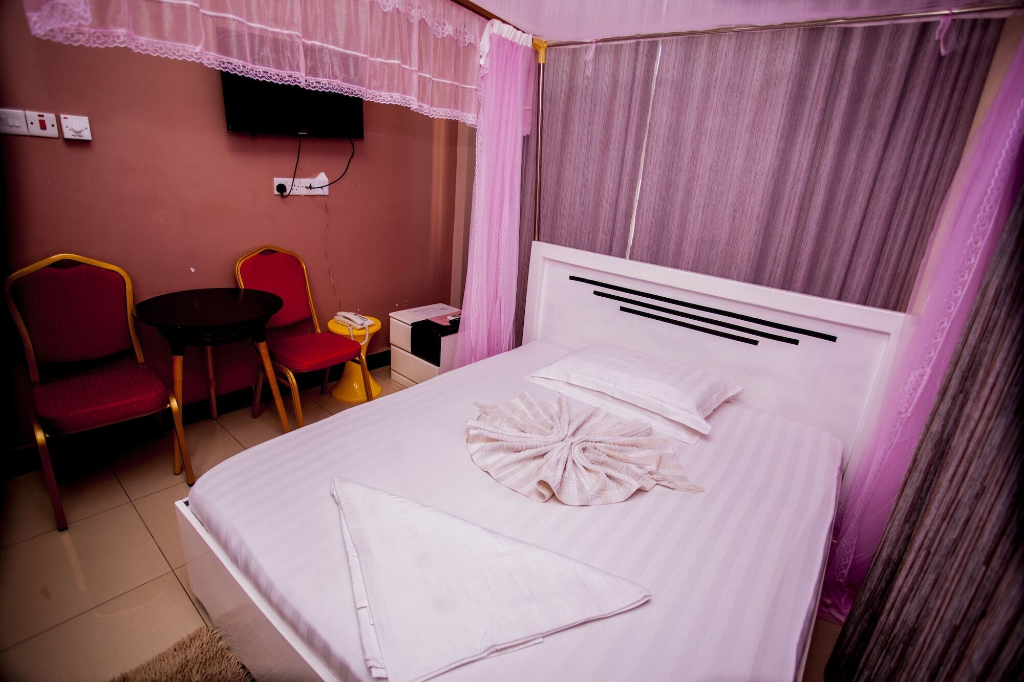 B10 Airport Lodge Darüsselam Dış mekan fotoğraf